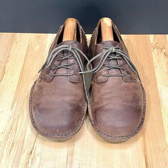 Rogue Brown Leather Oxfords with lug soles. Men’s 11. main image 6